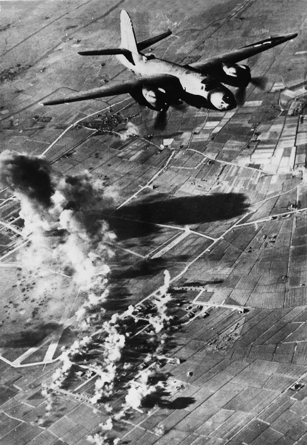 4 februari 1944 wordt het vliegveld gebombardeerd